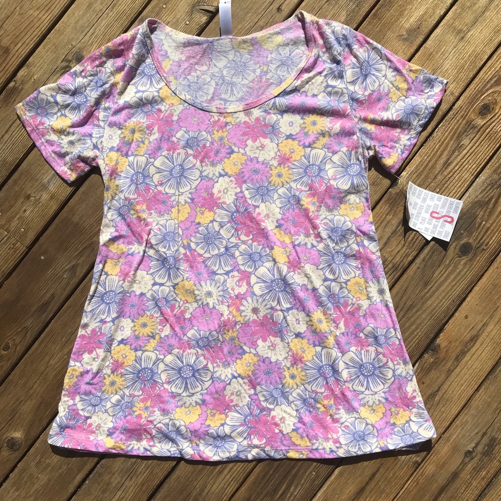 Lularoe classic tee s